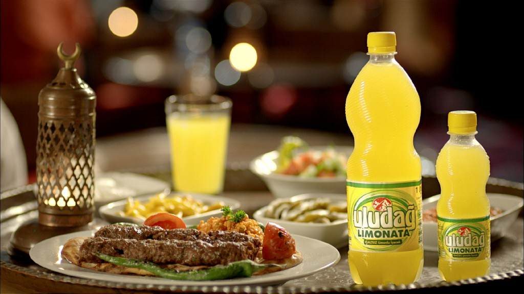 Uludağ Limonata Yeni Reklamlarında Dört Mevsim Hayatın “Yanında”