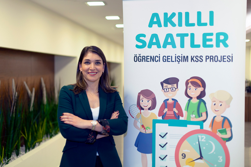 aysem-suner-saat&saat.jpg