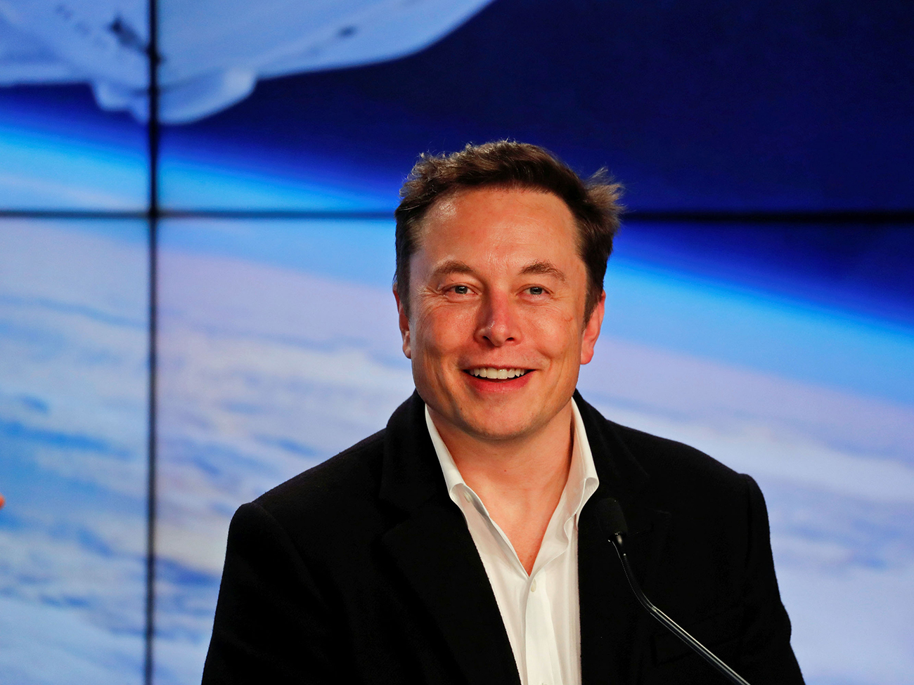 elon-3.jpg elon-3
