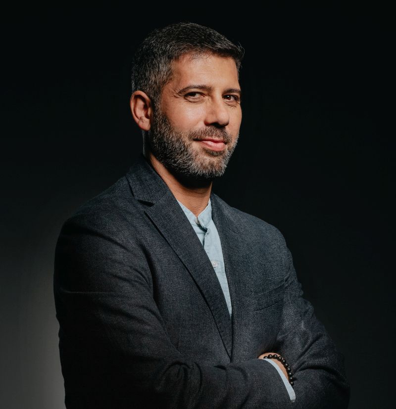 erdem-aksakal.jpg