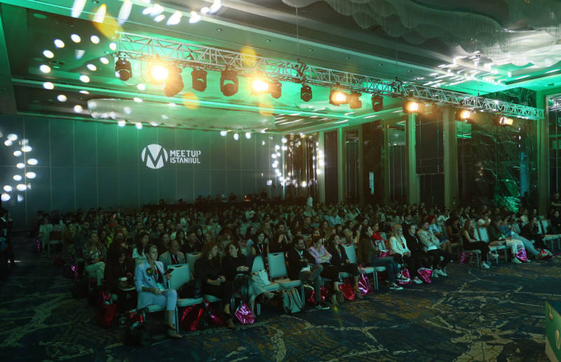 meetup-istanbul-next-level-a-isik-tuttu.png