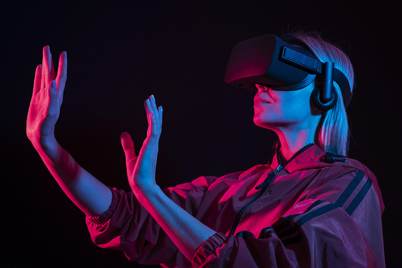 metaverse-r-1.jpg metaverse-r-1