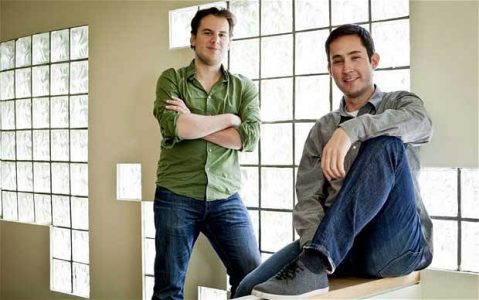 Kevin Systrom ve Mike Krieger Stanford Üniversitesi'nde 2004 yılında tanışmamış olsalardı, bugün filtreleri ile meşhur olan Instagram'da arkadaşlarımızın özellikle yemek fotoğraflarına rastlamıyor olacaktık. 2010 yılında piyasaya sürdükleri uygulamaları ile dünyayı kasıp kavuran ikili şimdi Facebook çatısı altında hem milyon dolarlarını sayıyor hem de kariyerlerine son sürat devam ediyorlar.