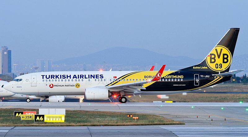 800px-Turkish_Airlines_TC-JHU_Borussia_Dortmund